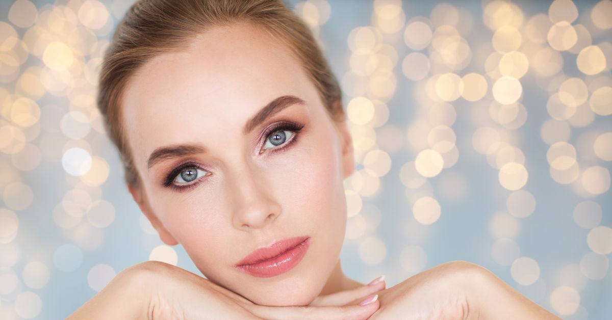 Az alábbiakban bemutatjuk, milyen szokások és tevékenységek segíthetnek, illetve ártanak az arcbőr egészségének megőrzésében